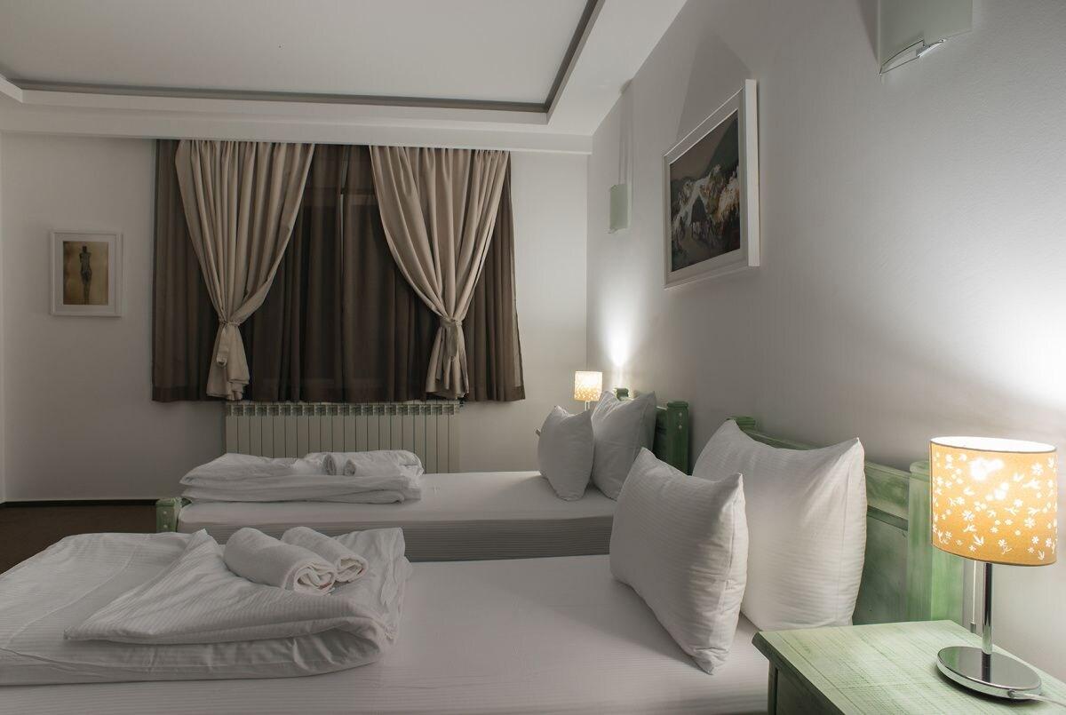Hotel Trim Никшич Экстерьер фото