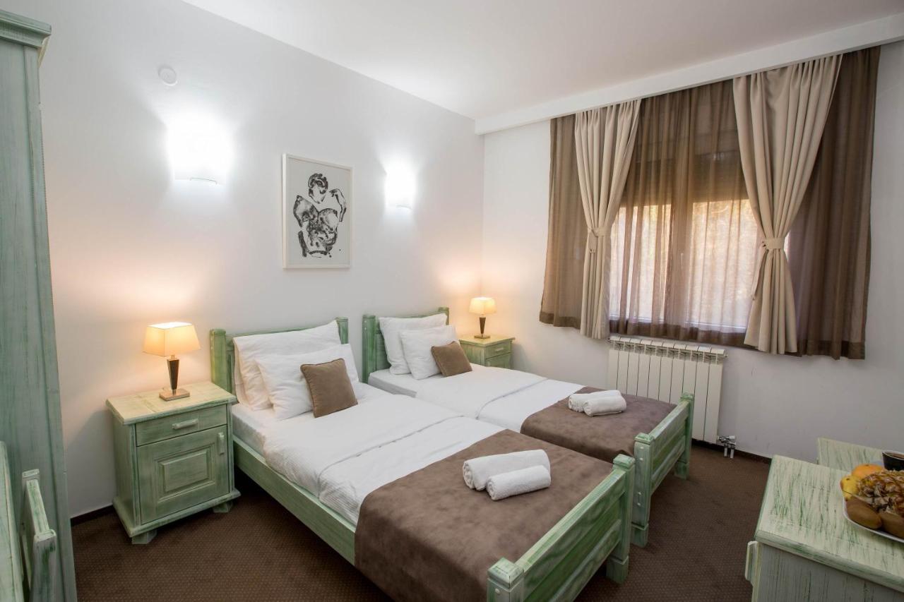 Hotel Trim Никшич Экстерьер фото