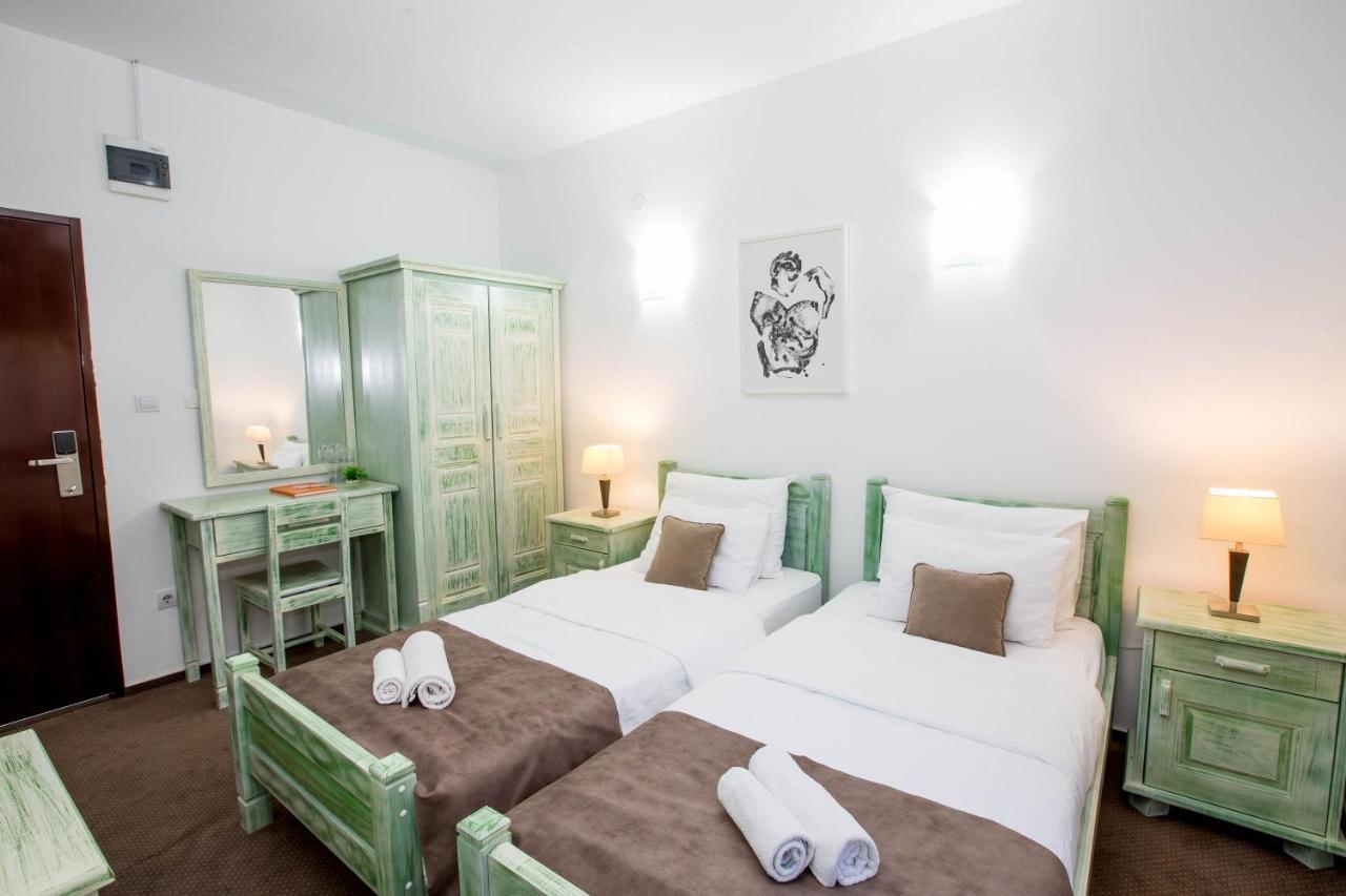 Hotel Trim Никшич Экстерьер фото