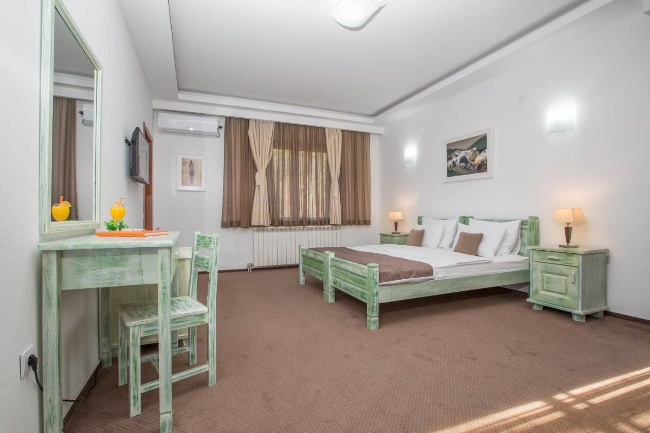 Hotel Trim Никшич Экстерьер фото